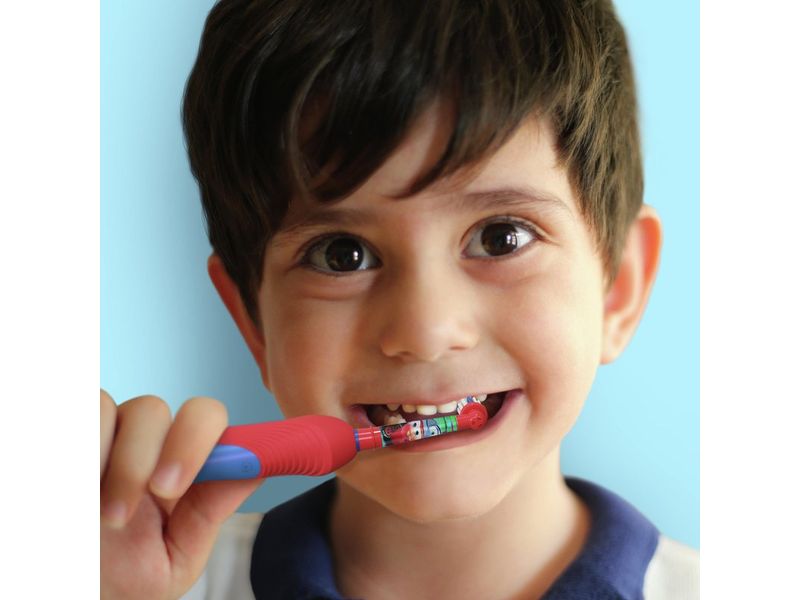 Escova Dental Oral-B Disney Pixar Carros + 2 Pilhas AA