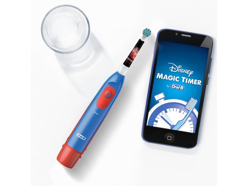 Escova Dental Oral-B Disney Pixar Carros + 2 Pilhas AA