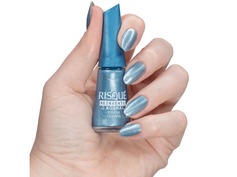 Esmalte-Metalico-Risque-Reinvente-o-Normal-Fora-da-Caixinha-8ml