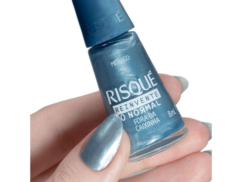 Esmalte-Metalico-Risque-Reinvente-o-Normal-Fora-da-Caixinha-8ml