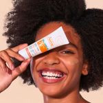 Protetor-Solar-Facial-Avene-Cleanance-UV-Antioleosidade-Cor-Medio-Escuro-FPS70-40g
