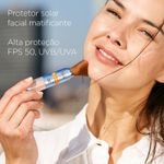protetor-solar-facial-em-po-isdin-fotoprotector-uv-brush-mineral-fps50-2g-farmacia-online-drogal