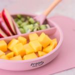 prato-infantil-de-silicone-com-ventosa-e-divisoria-freso-baby-rosa-farmacia-online-drogal