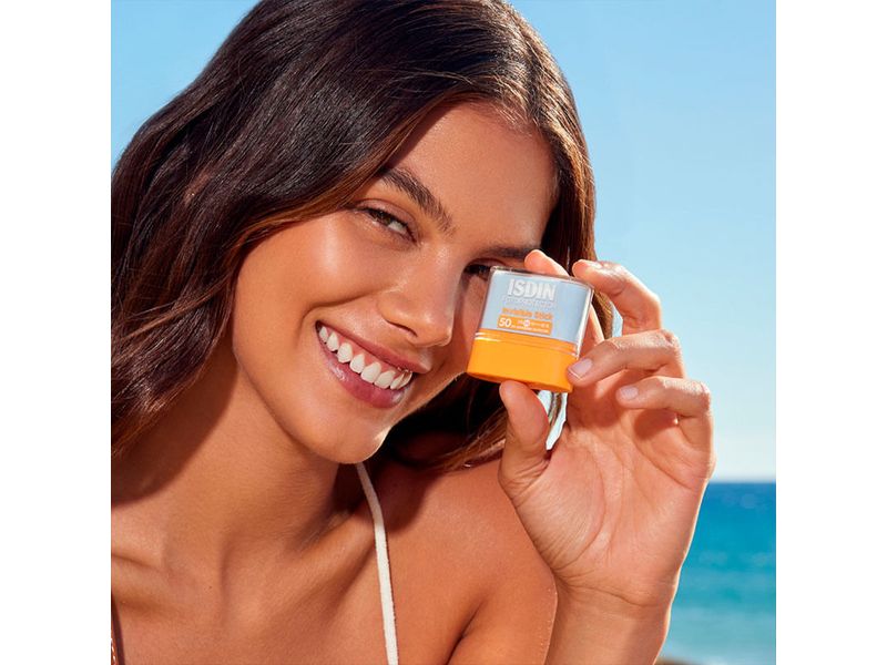 protetor-solar-facial-isdin-fotoprotector-invisible-stick-fps50-10g-farmacia-online-drogal