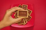 biscoto-nestle-choco-biscuit-chocolate-ao-leite-78g-farmacia-online-drogal