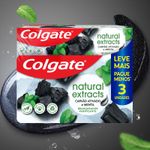 creme-dental-colgate-natural-extracts-carvao-ativado-e-menta-3-unidades-90g-cada-farmacia-online-drogal