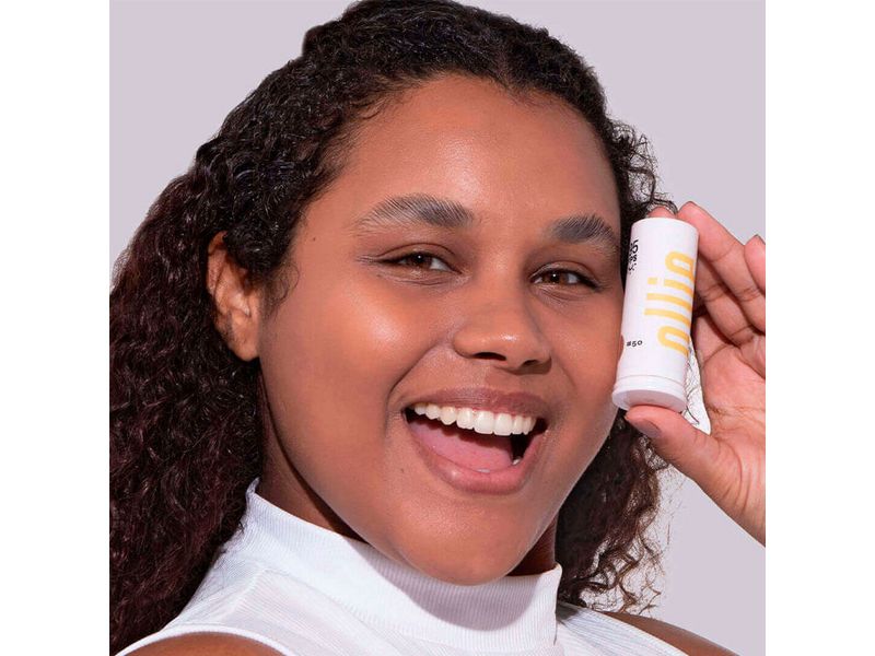 protetor-solar-facial-em-bastao-ollie-fps95-cor-50-15g-farmacia-online-drogal