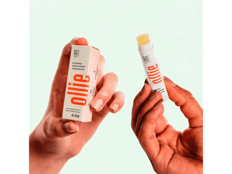 001-protetor-solar-labial-hidratante-ollie-fps-50-45g-farmacia-online-drogal