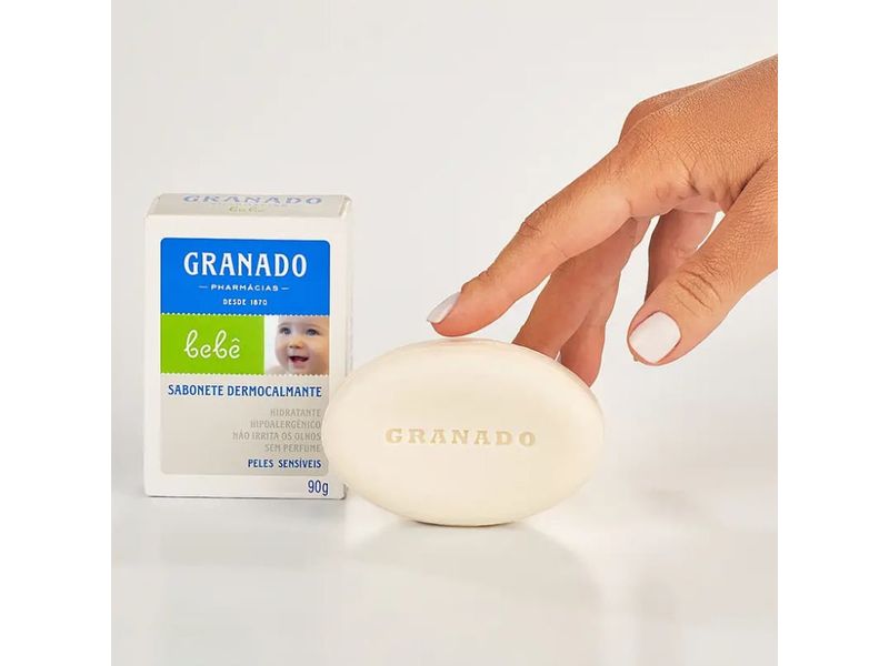 002-sabonete-de-glicerina-em-barra-granado-bebe-dermocalmante-90g-farmacia-drogal-online